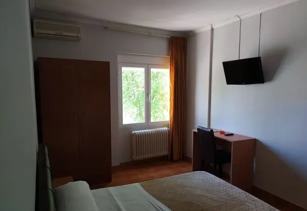 Tek Büyük Yataklı Oda (with Living Room)