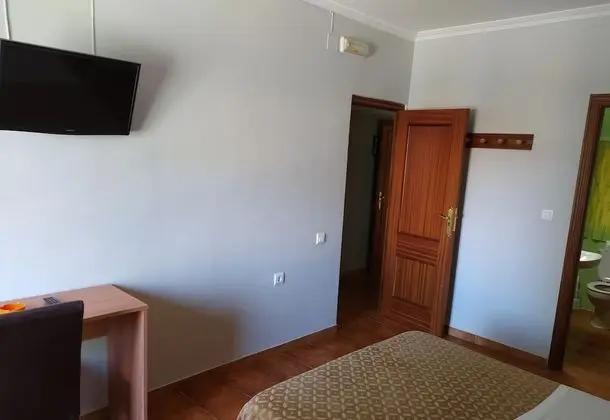 Tek Büyük Yataklı Oda (with Living Room)
