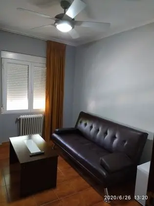 Tek Büyük Yataklı Oda (with Living Room)