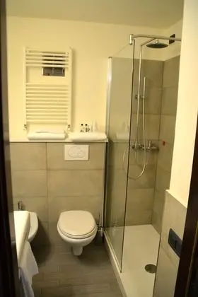 Standard Tek Büyük veya İki Ayrı Yataklı Oda