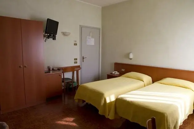 İki Ayrı Yataklı Oda, 2 Tek Kişilik Yatak