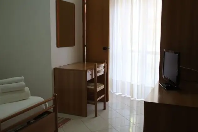 Tek Büyük veya İki Ayrı Yataklı Oda, Şehir Manzaralı