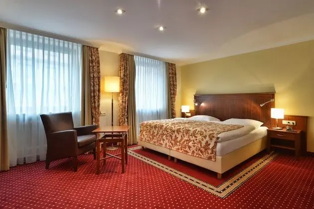 Comfort Tek Büyük Yataklı Oda, Avlu Manzaralı (no air condition)