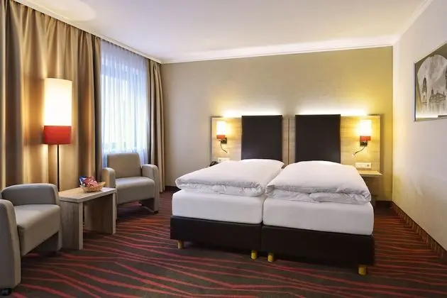 Standard Tek Büyük veya İki Ayrı Yataklı Oda, Avlu Manzaralı (no air condition)