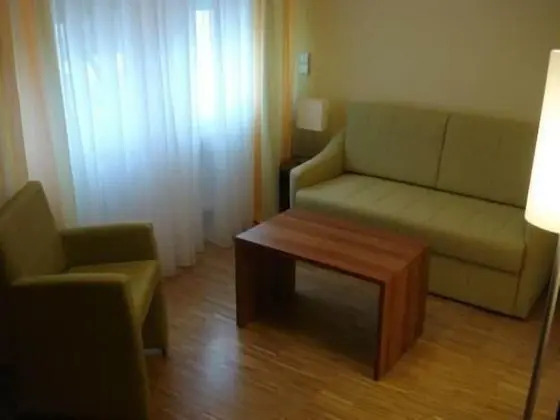 Classic Tek Büyük Yataklı Oda