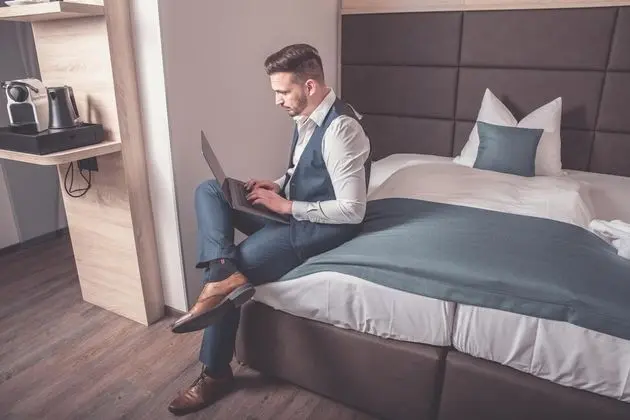 Comfort Tek Büyük Yataklı Oda