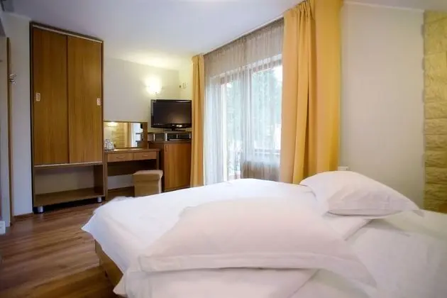 Comfort Tek Büyük veya İki Ayrı Yataklı Oda