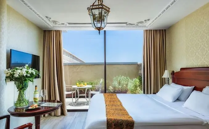 Deluxe Oda, Veranda