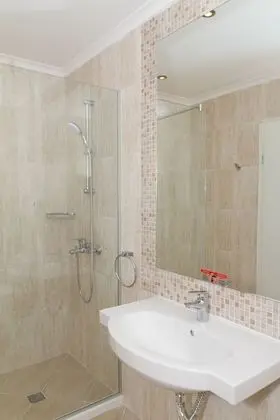 Standard Tek Büyük veya İki Ayrı Yataklı Oda, Balkon, Deniz Manzaralı