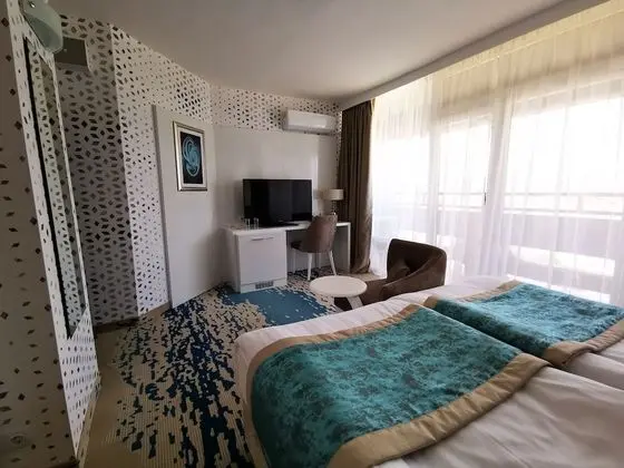 Standard Tek Büyük veya İki Ayrı Yataklı Oda, Balkon, Deniz Manzaralı (single occupancy)