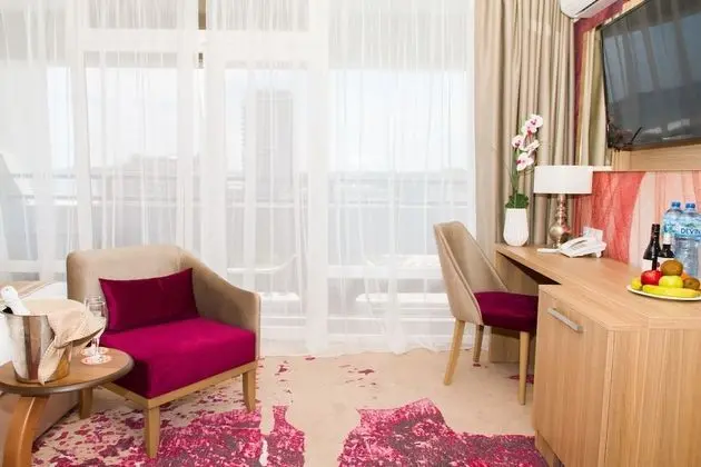 Standard Tek Büyük veya İki Ayrı Yataklı Oda, Balkon, Deniz Manzaralı (single occupancy)