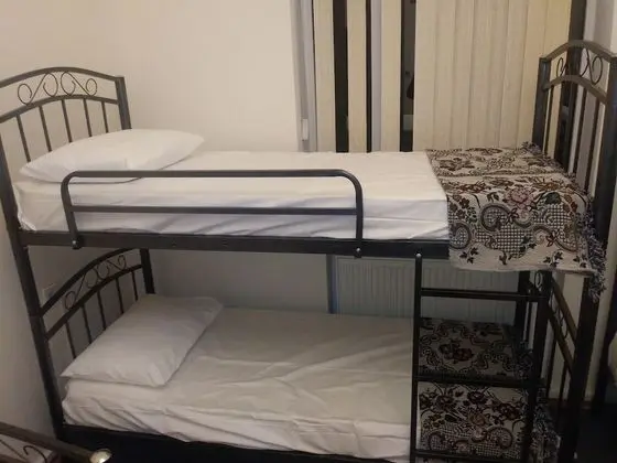 Üç Kişilik Oda