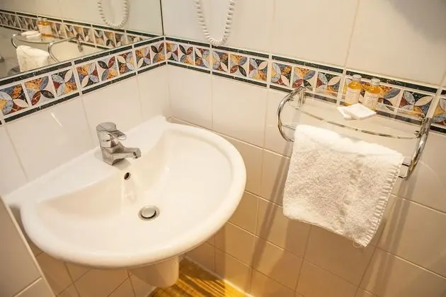 Superior Tek Büyük veya İki Ayrı Yataklı Oda