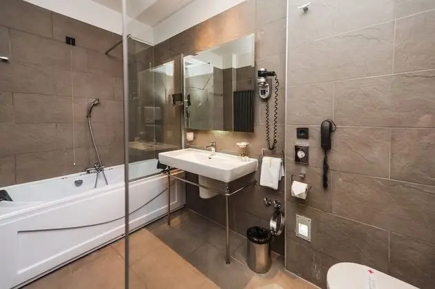 Deluxe Tek Büyük Yataklı Oda, Şehir Manzaralı