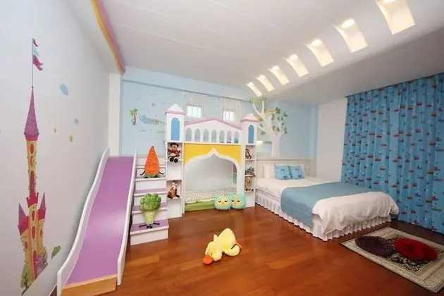 Romantic Dört Kişilik Oda, 1 Yatak Odası, Avlu Manzaralı, Avlu
