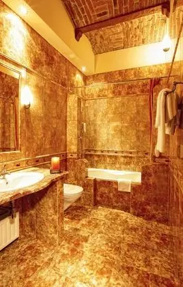 Comfort Tek Büyük veya İki Ayrı Yataklı Oda