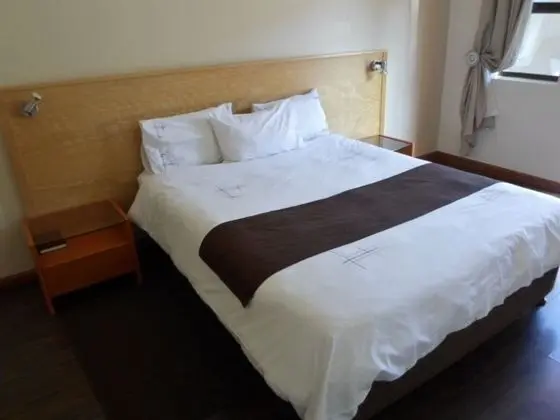 Budget Queen Room