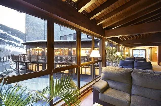 Üç Kişilik Oda (2 Adults + 1 Child)