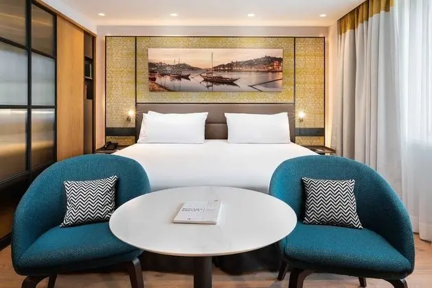 Deluxe Büyük Yataklı Tek Kişilik Oda