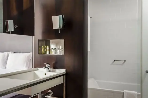 Standard Büyük Yataklı Tek Kişilik Oda