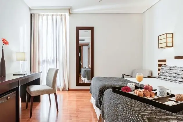 Tek Büyük veya İki Ayrı Yataklı Oda