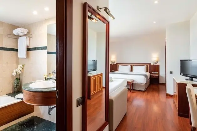 Üç Kişilik Oda (2 Adults + 1 Child)