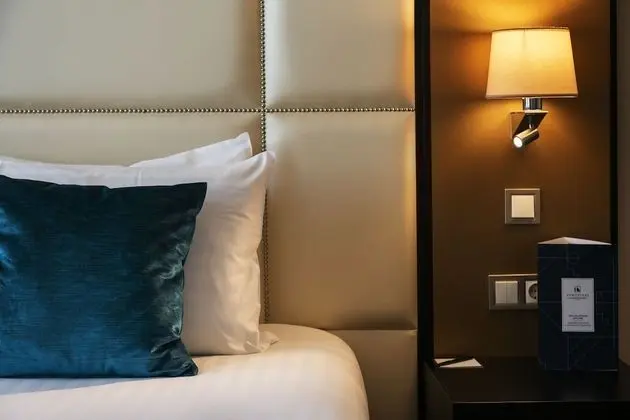 Standard Oda, Bağlantılı Odalar