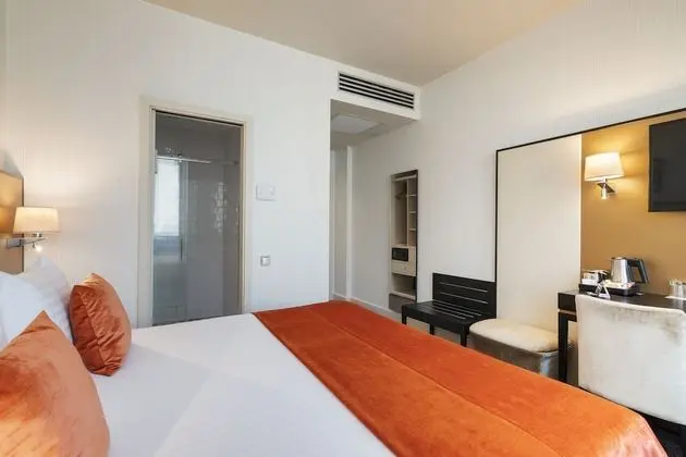 Standard Oda, Bağlantılı Odalar