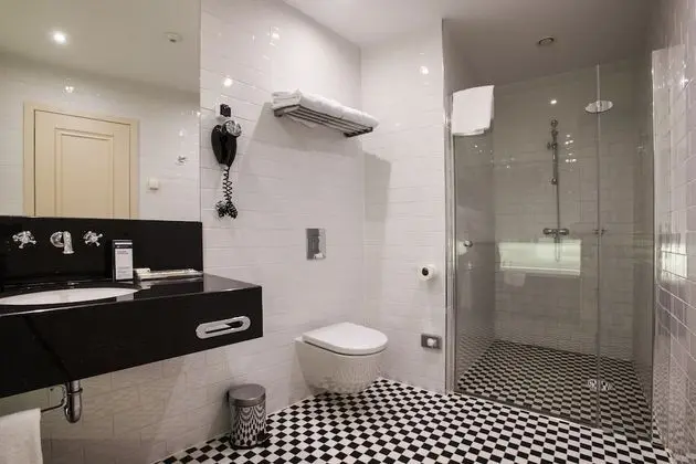 Superior Tek Büyük Yataklı Oda, Balkon