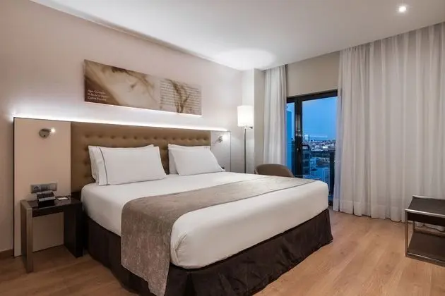 Tek Büyük veya İki Ayrı Yataklı Oda (with Extra Bed)