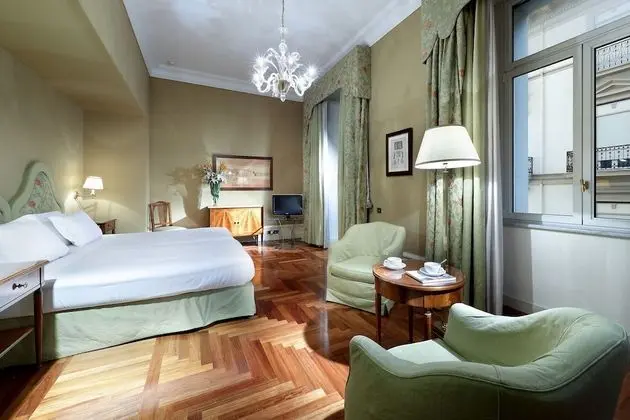 Deluxe Tek Büyük Yataklı Oda, Deniz Manzaralı