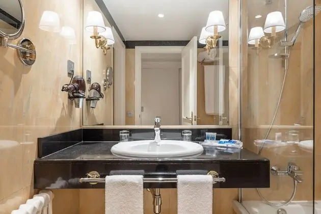 İki Ayrı Yataklı Oda (3 Adults)