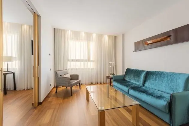Junior Süit, 1 En Büyük (King) Boy Yatak, Şehir Manzaralı