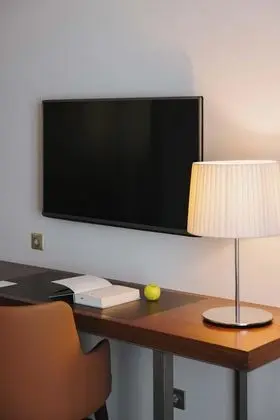 Büyük Yataklı Tek Kişilik Oda