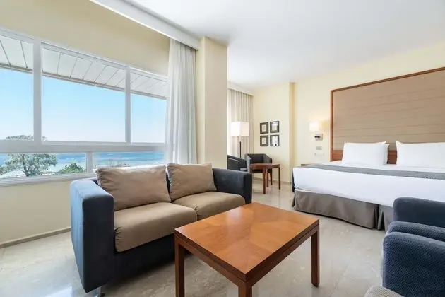 Büyük Yataklı Tek Kişilik Oda, Deniz Manzaralı