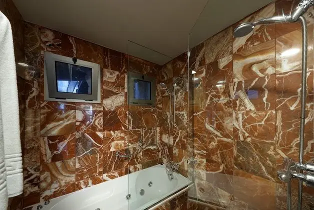 Villa (2 people)