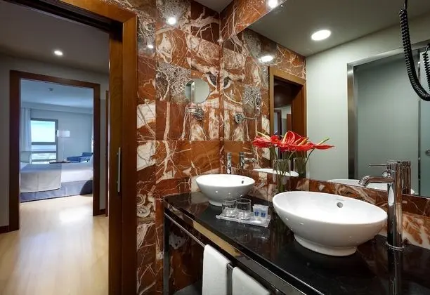 Villa (4 Adults)