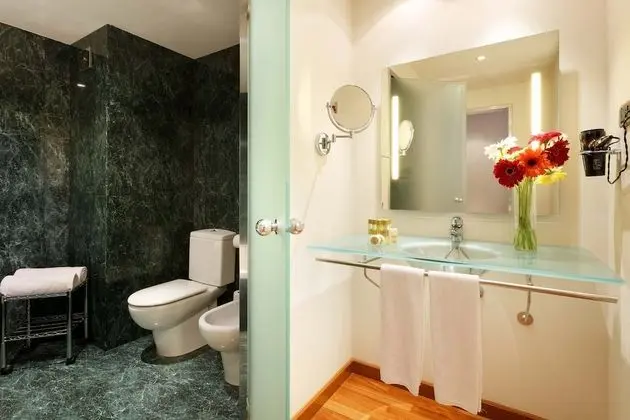 Üç Kişilik Oda (Adult)