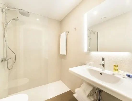 Üç Kişilik Oda, Balkon (2 adults + 1 child)