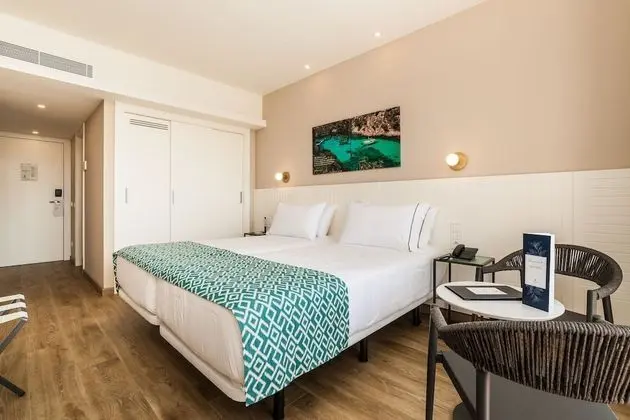 Üç Kişilik Oda, Balkon (2 adults + 1 child)