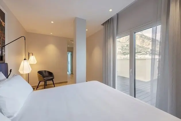 Tek Büyük Yataklı Oda, Teras, Şehir Manzaralı