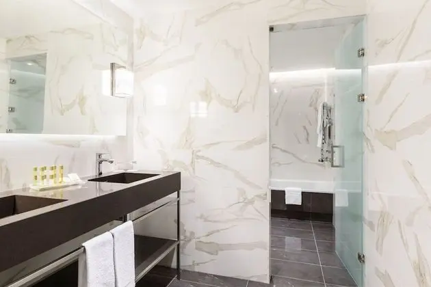 Deluxe Büyük Yataklı Tek Kişilik Oda