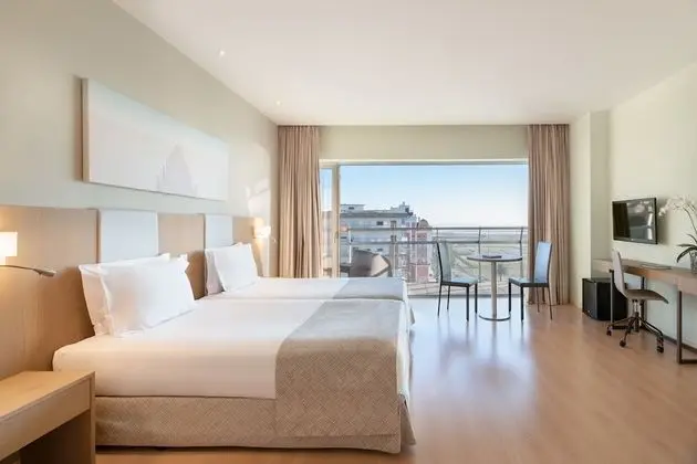 Standard Tek Büyük veya İki Ayrı Yataklı Oda (With Free Parking)