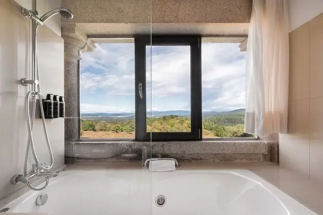 Deluxe Büyük Yataklı Tek Kişilik Oda