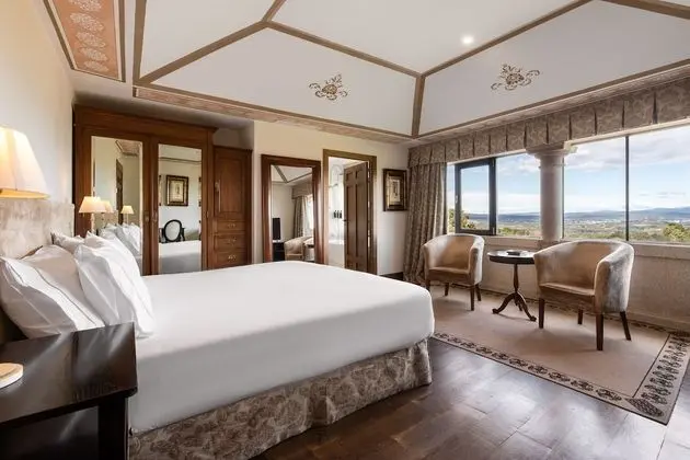 Deluxe Büyük Yataklı Tek Kişilik Oda