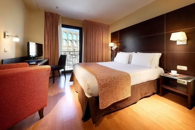 Standard Oda, 1 Çift Kişilik Yatak