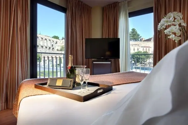 Standard Oda (with views)
