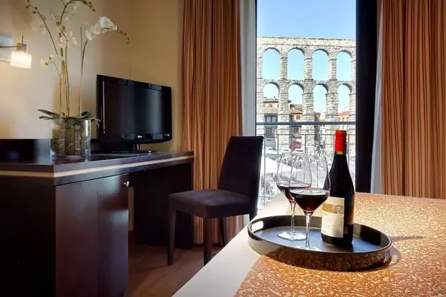 Standard Oda (with views)