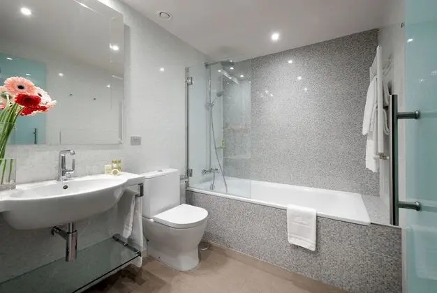 Standard Tek Büyük veya İki Ayrı Yataklı Oda