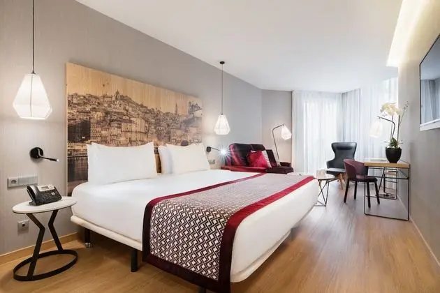 Tek Büyük Yataklı Oda (with Sofa Bed)